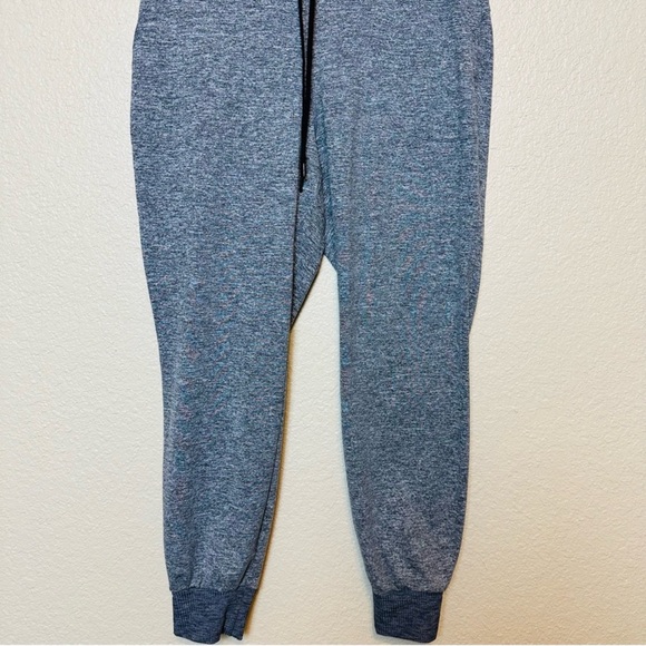 Athleta Women’s Flux Soft Stretch Joggers 2.0 Heather Grey Size Medium - Picture 4 of 8